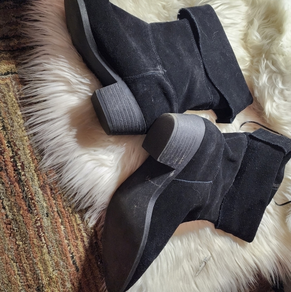 Mossimo Black Suede Fold Over Ankle Boots Size 11 Zipper Low Heel Moto Booties - Picture 15 of 16